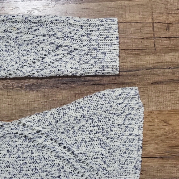 VENUS Blue White Boat Neck Open Weave Sweater - Picture 5 of 12